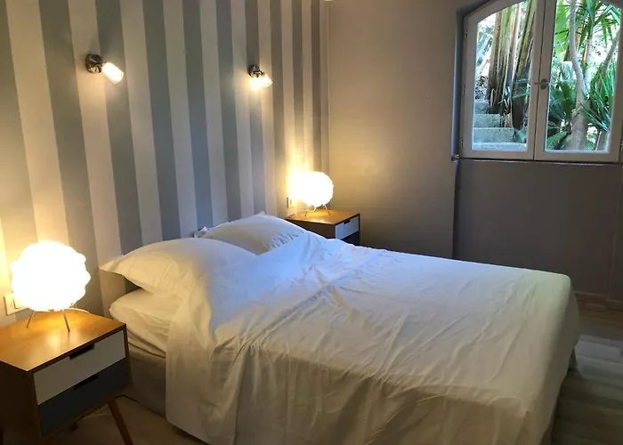Charmant appartement en rez de villa à Vence